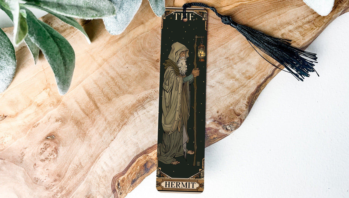 The Hermit Tarot Card Bookmark, Wise Elder Design, Lantern Motif, Metal Bookmark, Tarot Lover Gift — photo 2