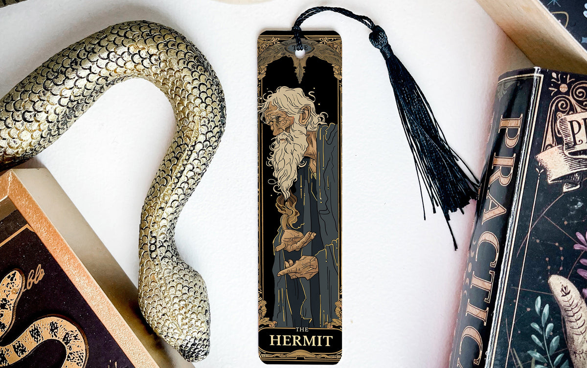 The Hermit Tarot Card Bookmark, Wise Elder Design, Metal Bookmark, Tarot Gift, Book Lover Accessory — photo 3