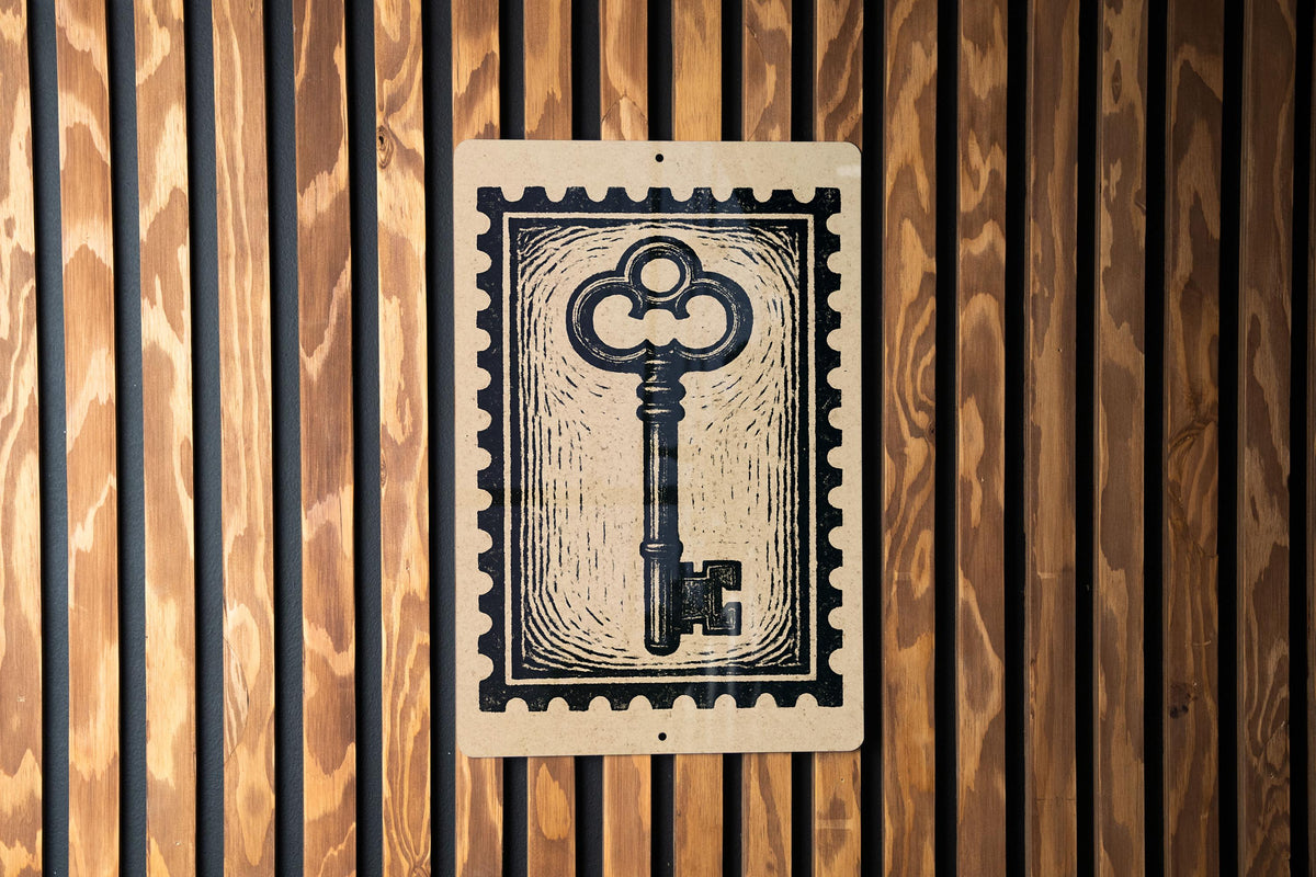 Antique Key Metal Sign – Vintage Stamp Style Wall Art, Rustic Home Decor, Skeleton Key Artwork for Entryway or Office — photo 1