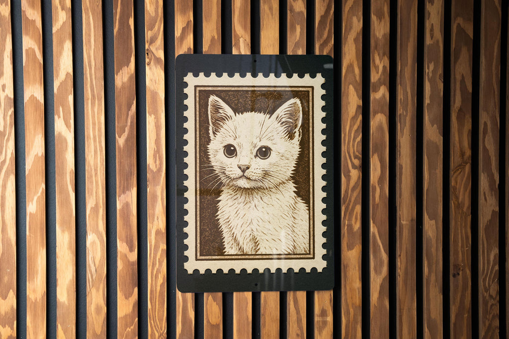 Vintage White Kitten Metal Sign – Retro Cat Wall Art, Cute Stamp Style Tin Decor for Kitchen, Nursery or Pet Lovers — photo 1