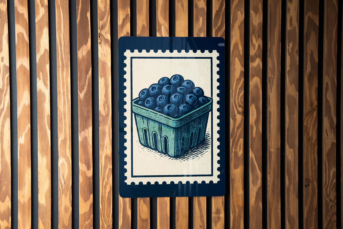 Blueberry Berry Basket Metal Sign – Vintage Farmhouse Kitchen Wall Art, Rustic Stamp Style Fruit Decor for Pantry or Garden — photo 1