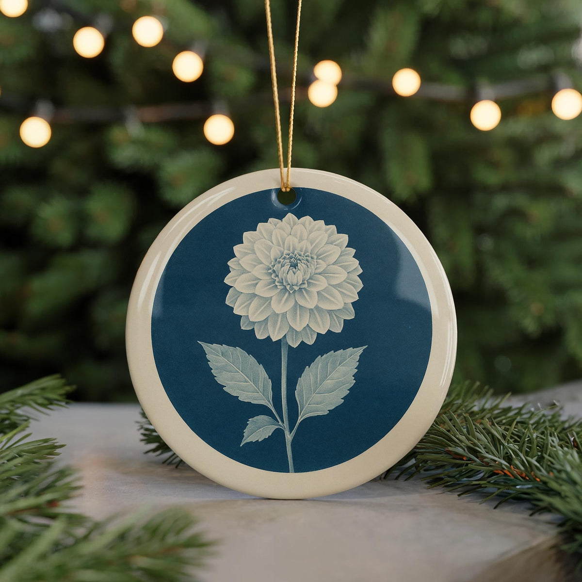 Dahlia Landmark Ceramic Ornament – Circular Botanical Study Featuring Iconic Dahlia View — photo 5